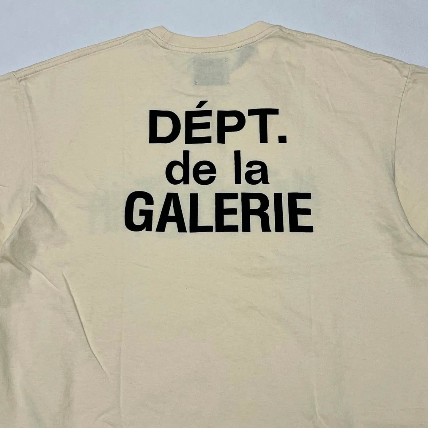 GALLERY DEPT. SELF TITLE TEE New green METROPOLITAN slogan printed short-sleeved Metropolis French TEE Cream S-XL Genuine fabric Original craftsmanship Tube-woven side seam fabric Ready-made garments dyed Same as the original Water slurry printing Breathable and no feel Hand-worn and distressed Top purchasing level